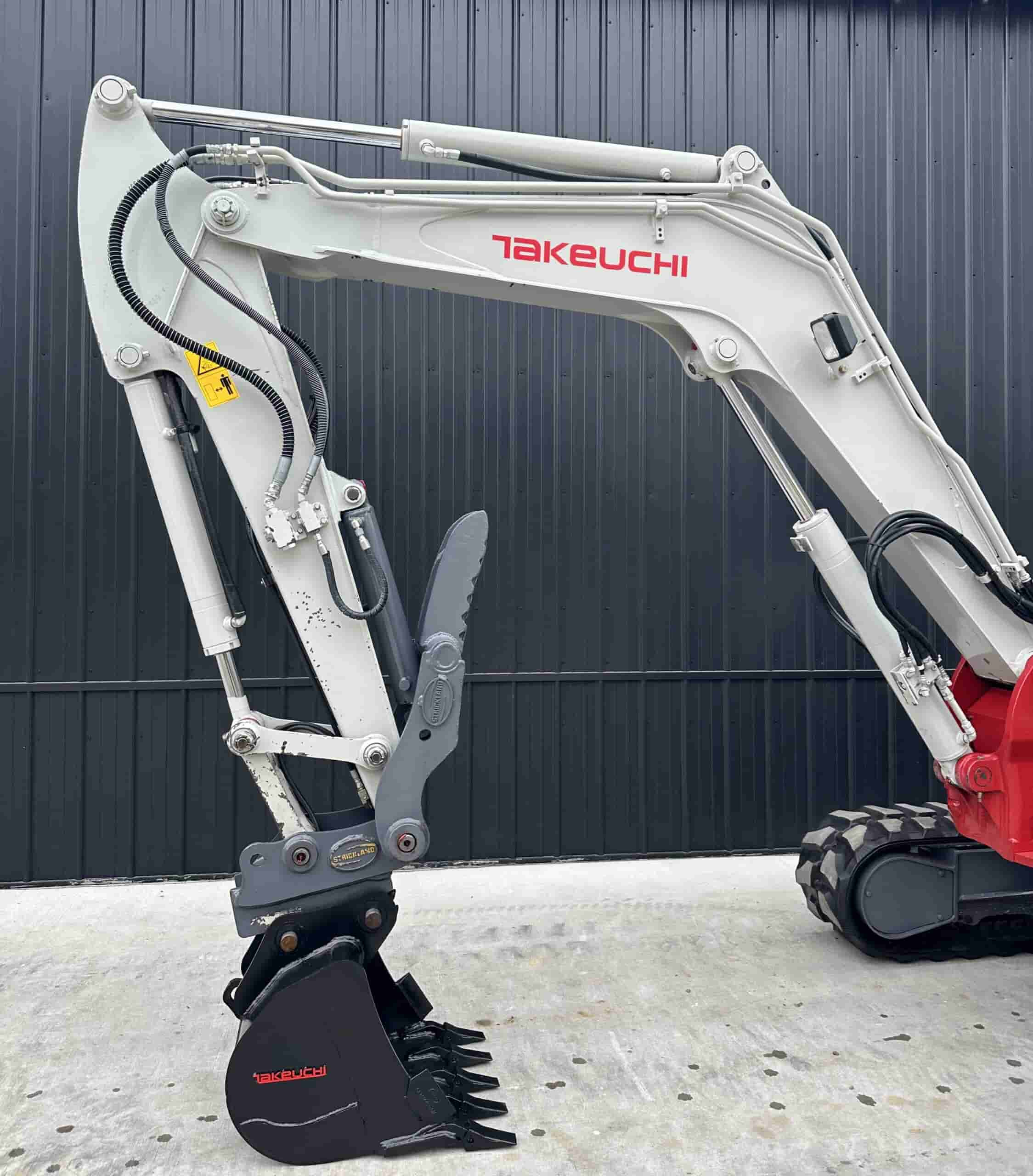 2019 TAKEUCHI TB260
